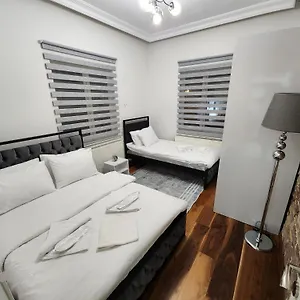 taxim-friends-hotel.istanbul-turkeyhotels.com/